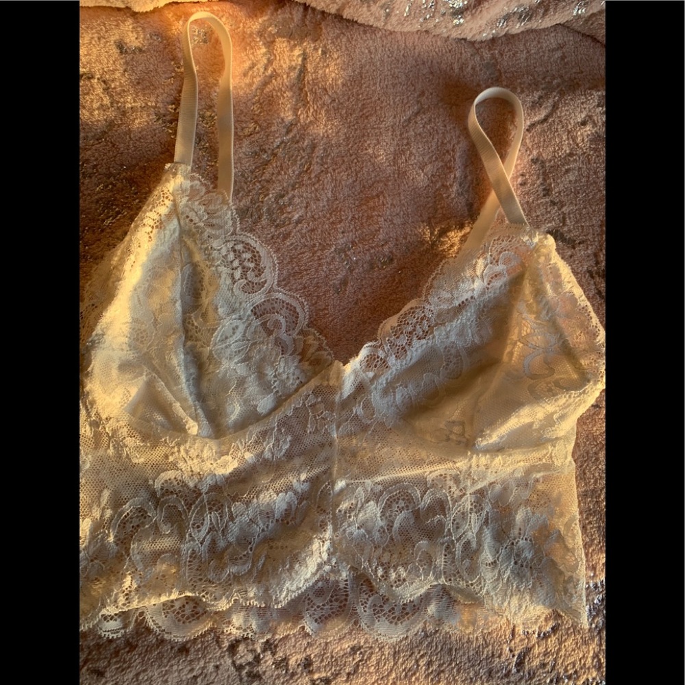 Dream Bandits- Lace White Bralette
